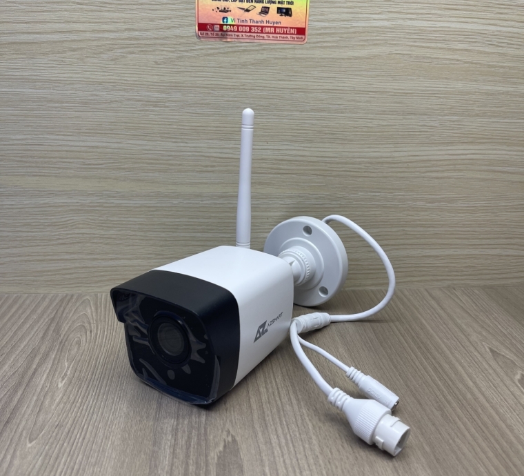 Camera IP wifi thân trụ hồng ngoại 2MP HiLook IPC-B120W