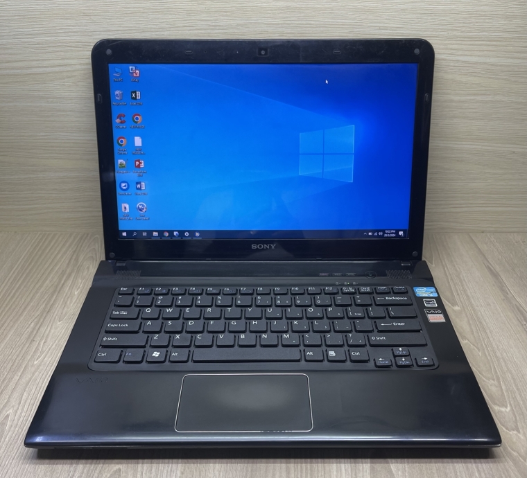 LAPTOP SONY SVE141 i5-GEN3/RAM4GB/SSD120/PIN TỐT /WIN 10/ NGOẠI HÌNH ĐẸP
